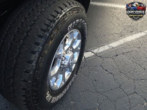 Used 2024 RAM 2500 Laramie AWD/4WD image 7