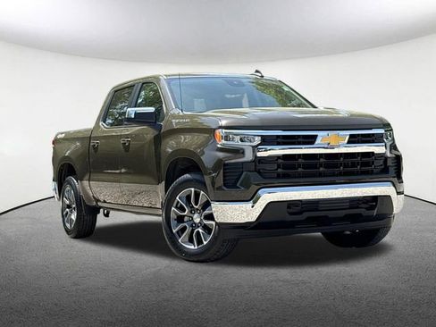 Used 2023 Chevrolet Silverado 1500 LT AWD/4WD image 2