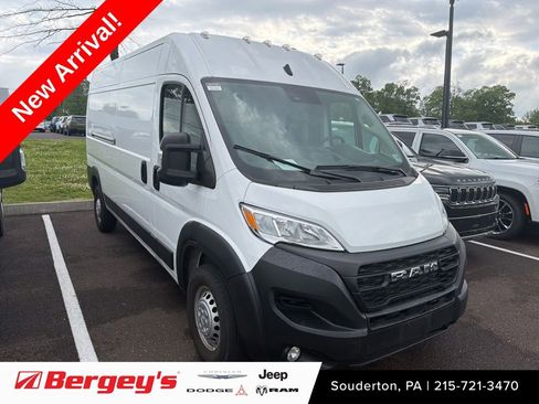 Used 2025 RAM ProMaster 3500 w/ Convenience Group FWD image 1