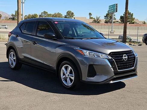 Certified 2025 Nissan Kicks Play S image 9