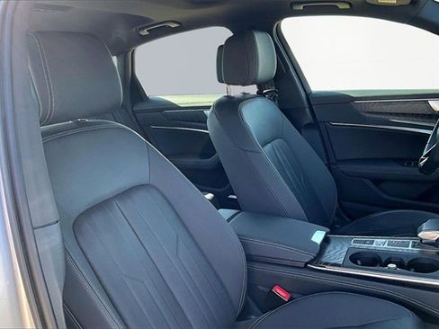 Used 2023 Audi A6 Premium Plus w/ Premium Plus Package image 7