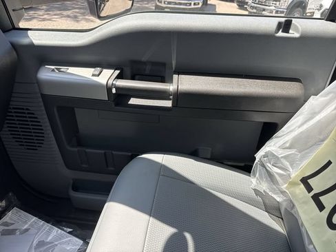 New 2027 Ford F750 2WD Regular Cab Super Duty image 27
