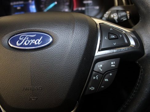 Certified 2020 Ford Edge Titanium image 17