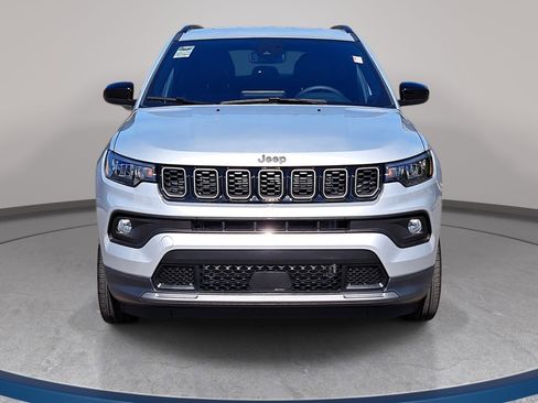 New 2026 Jeep Compass Latitude image 2