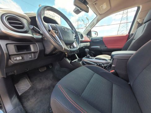 Used 2019 Toyota Tacoma 4x4 Double Cab image 21
