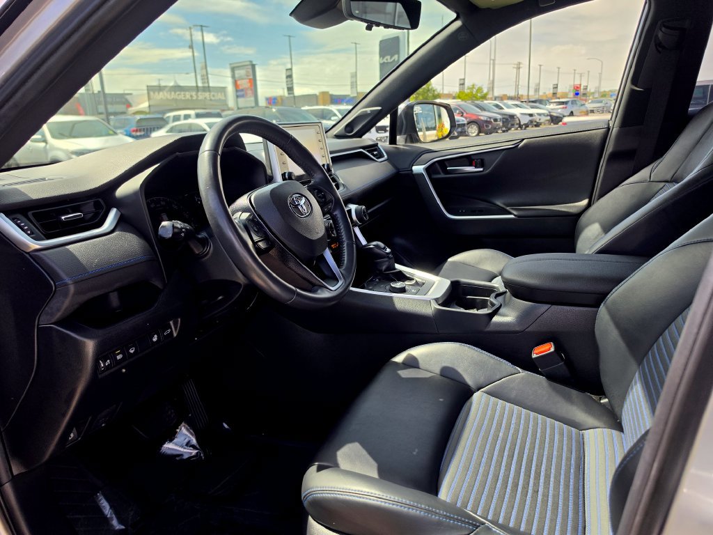 Used 2020 Toyota RAV4 XSE AWD/4WD image 9