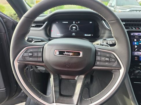 Used 2024 Jeep Grand Cherokee L Limited w/ Black Appearance Package image 16