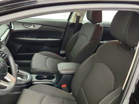 Used 2019 Kia Forte LXS FWD image 19