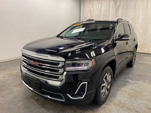 Used 2023 GMC Acadia SLE w/ Driver Convenience Package AWD/4WD image 3