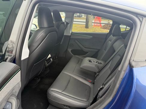 Used 2026 Tesla Model Y Long Range image 10