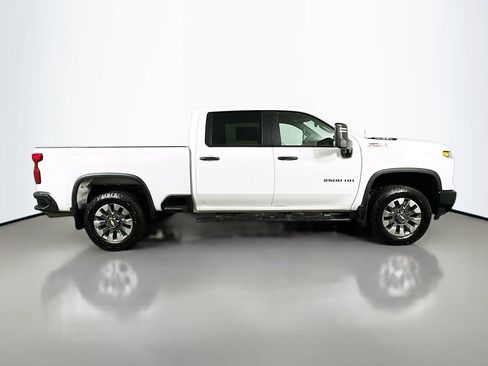 Used 2025 Chevrolet Silverado 2500 Custom w/ Custom Value Package image 7