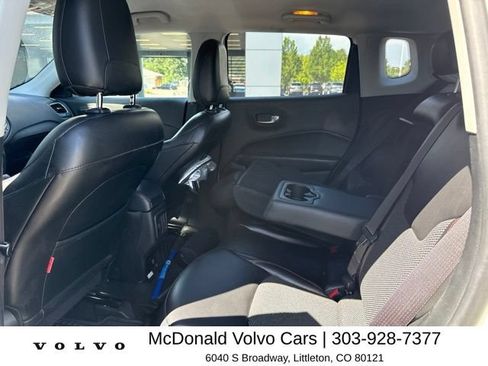 Used 2019 Jeep Compass Trailhawk AWD/4WD image 7
