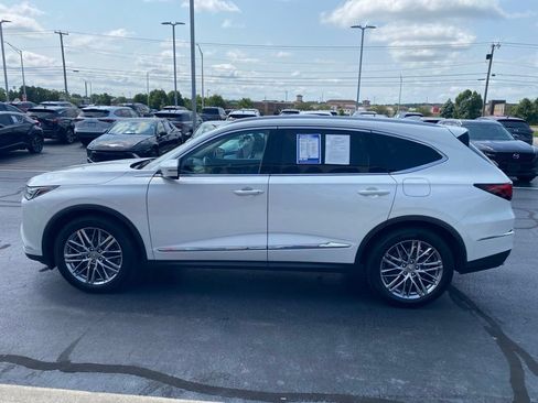 Used 2022 Acura MDX SH-AWD w/ Advance Package image 4