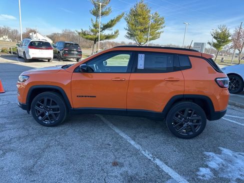New 2026 Jeep Compass Latitude image 18