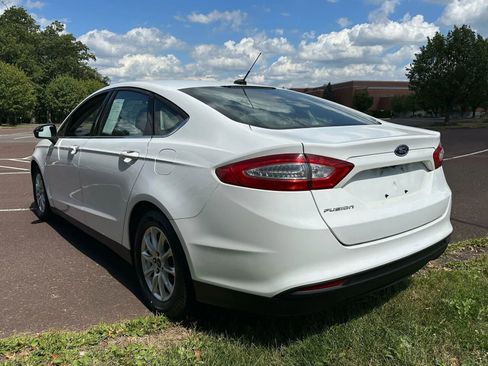 Used 2016 Ford Fusion S image 5