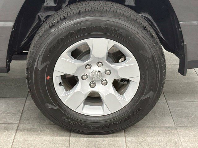 Used 2023 RAM 1500 Big Horn AWD/4WD image 7