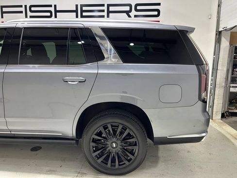 Used 2022 Cadillac Escalade Premium Luxury w/ Performance Package AWD/4WD image 4