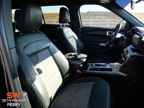 Used 2022 Ford Explorer Timberline image 17