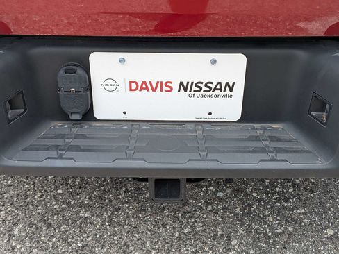 Used 2024 Nissan Frontier SV w/ SV Convenience Package RWD image 12