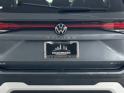 New 2026 Volkswagen Tiguan SE AWD/4WD image 34