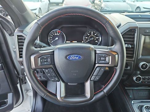 Used 2021 Ford Expedition Max Limited image 19