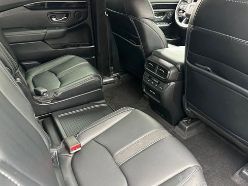 Used 2023 Honda Pilot EX-L image 29