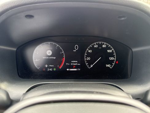 Certified 2025 Honda HR-V LX image 26