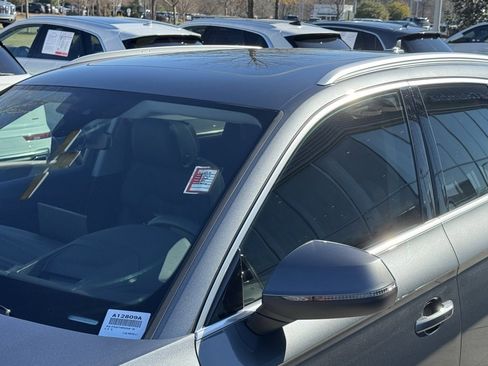 Used 2024 Audi Q5 2.0T Prestige image 11