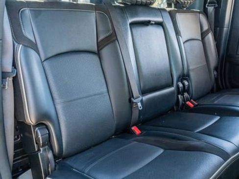 Used 2020 RAM 2500 Laramie w/ Night Edition image 40