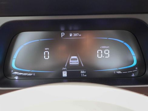 New 2026 Hyundai Elantra SEL Sport FWD image 12