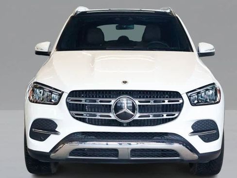 Used 2024 Mercedes-Benz GLE 350 4MATIC w/ Driver Assistance Package image 2