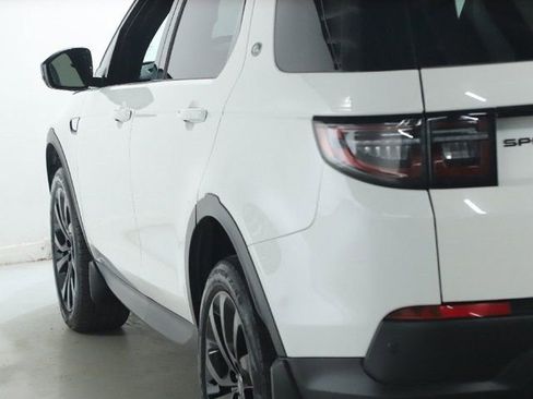 Used 2023 Land Rover Discovery Sport S image 6