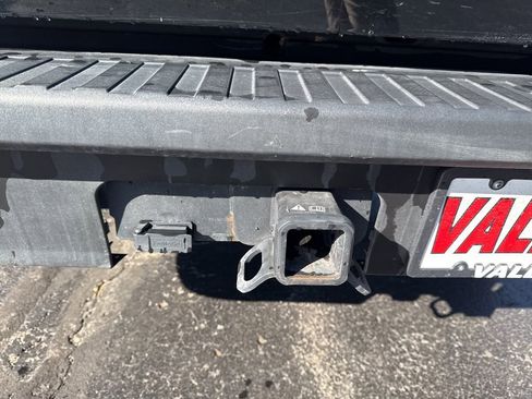 Used 2022 Ford Maverick XLT image 7