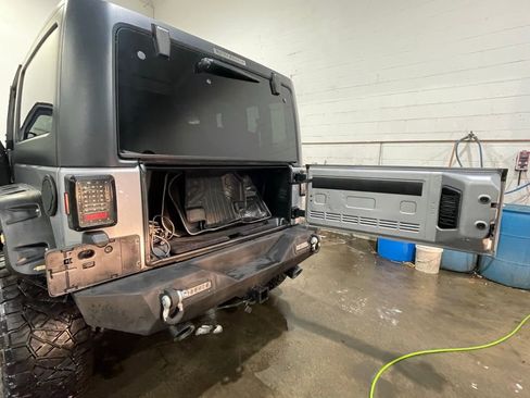 Used 2015 Jeep Wrangler Sport w/ Quick Order Package 24S image 19