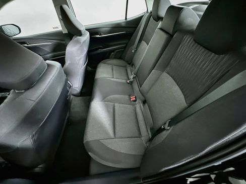 Used 2025 Toyota Camry LE FWD image 28