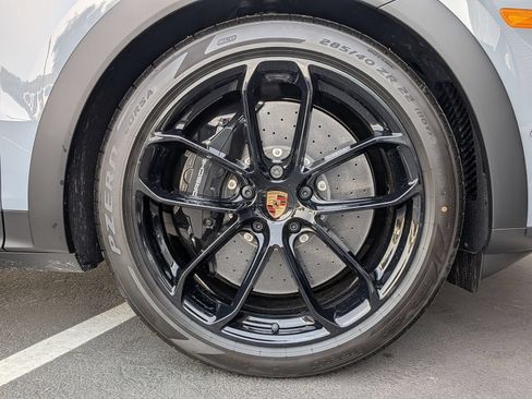 New 2026 Porsche Cayenne Turbo GT AWD/4WD image 12
