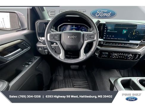 Used 2024 Chevrolet Silverado 1500 RST RWD image 5