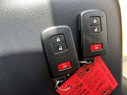 Used 2021 Toyota 4Runner SR5 image 22