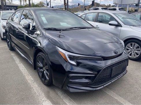 Used 2022 Toyota Corolla SE w/ Carpet Mat Package (TMS) FWD image 6