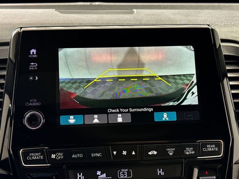 Used 2024 Honda Odyssey Touring image 19