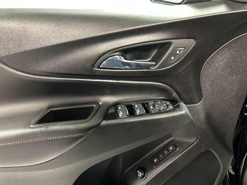 Used 2024 Chevrolet Equinox Premier image 14