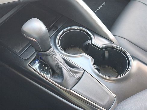 Used 2019 Toyota Camry SE image 20