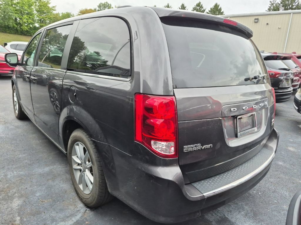 Used 2019 Dodge Grand Caravan SXT FWD image 3