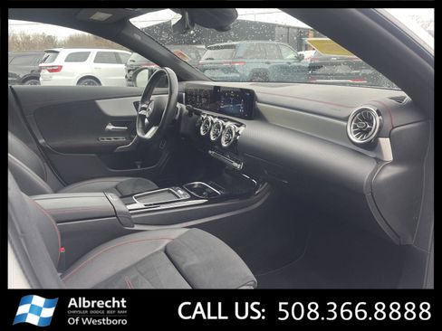 Used 2024 Mercedes-Benz CLA 250 4MATIC image 19