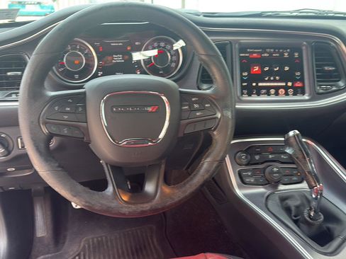 Used 2016 Dodge Challenger R/T Scat Pack RWD image 19