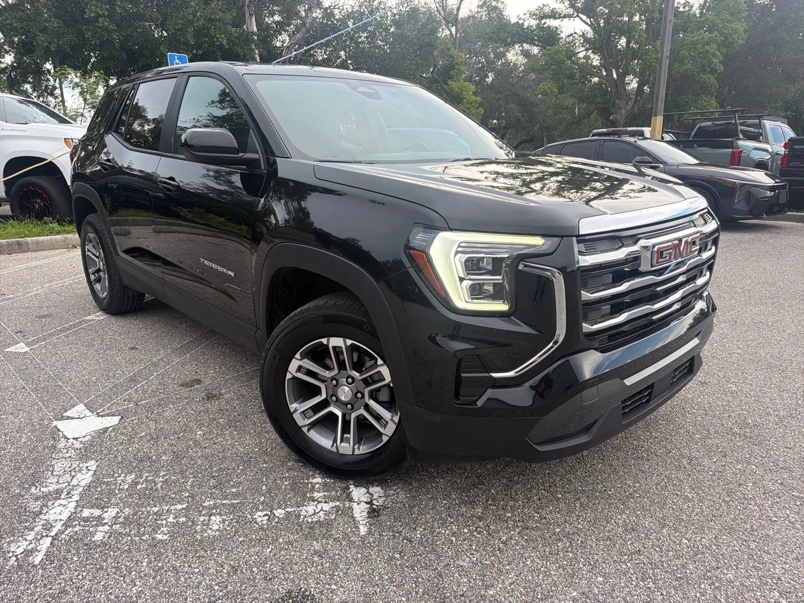Used 2025 GMC Terrain Elevation FWD image 6