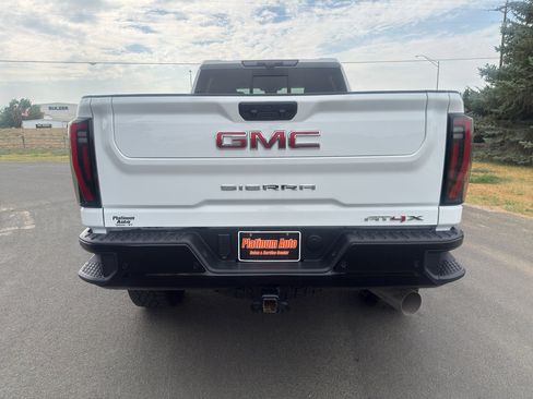 Used 2026 GMC Sierra 2500 AT4X AWD/4WD image 10