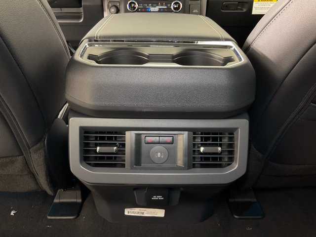 New 2026 Ford F250 Lariat w/ Black Appearance Package AWD/4WD image 17