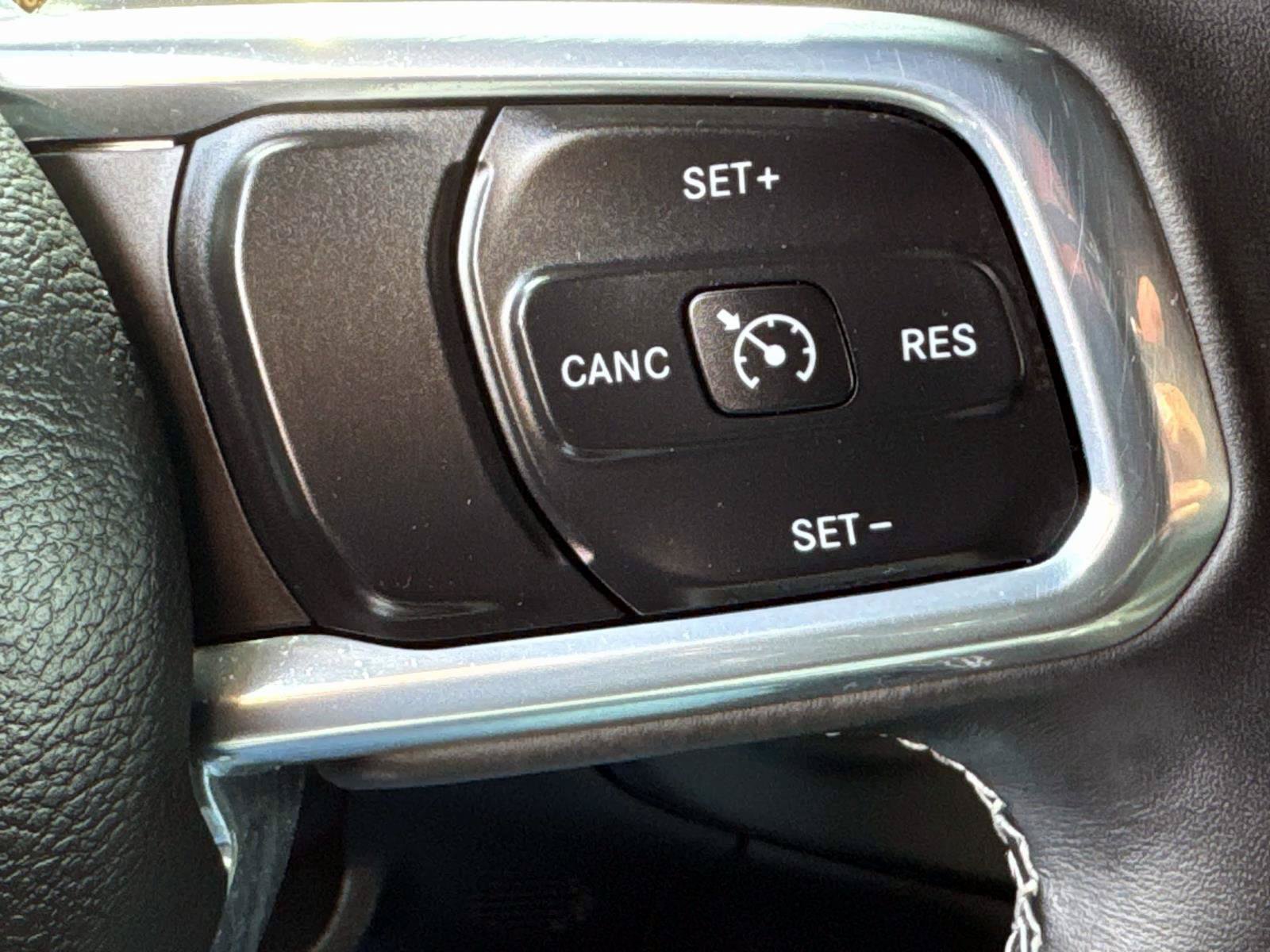 Used 2023 Jeep Wrangler Unlimited Sahara w/ Cold Weather Group AWD/4WD image 17