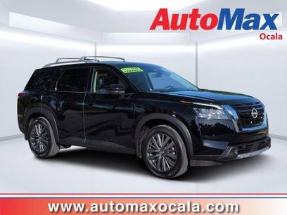 Used 2025 Nissan Pathfinder SL w/ SL Premium Package